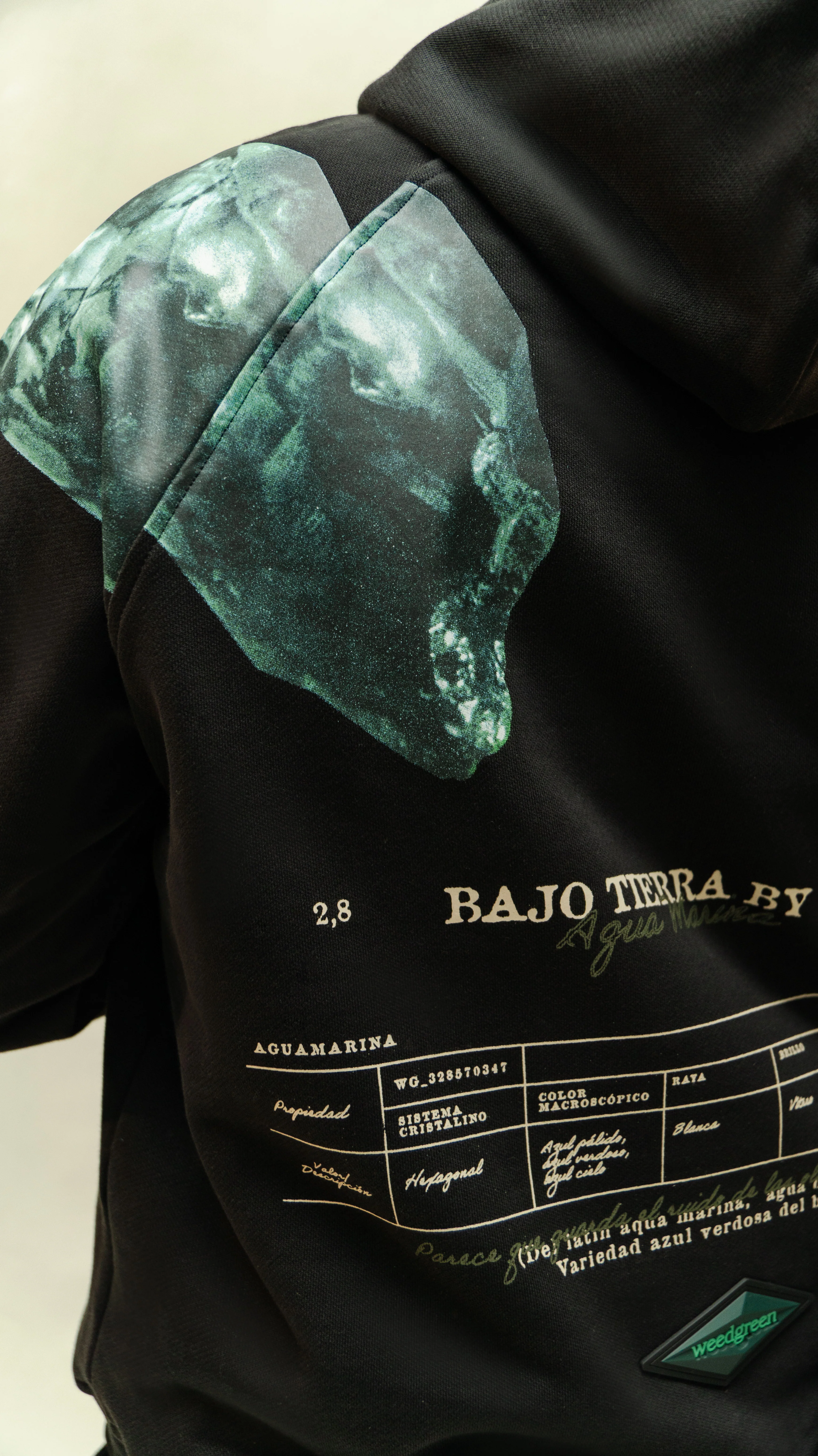 HOODIE AGUAMARINA ART NEGRO - Image 5